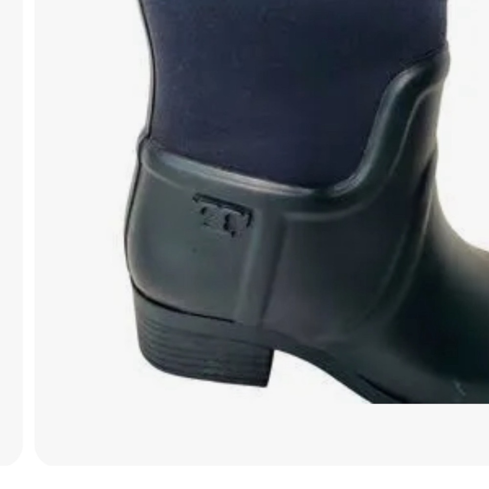 Tory Burch Navy Blue Rain Boots, excellent condition, perfect for snow and rain